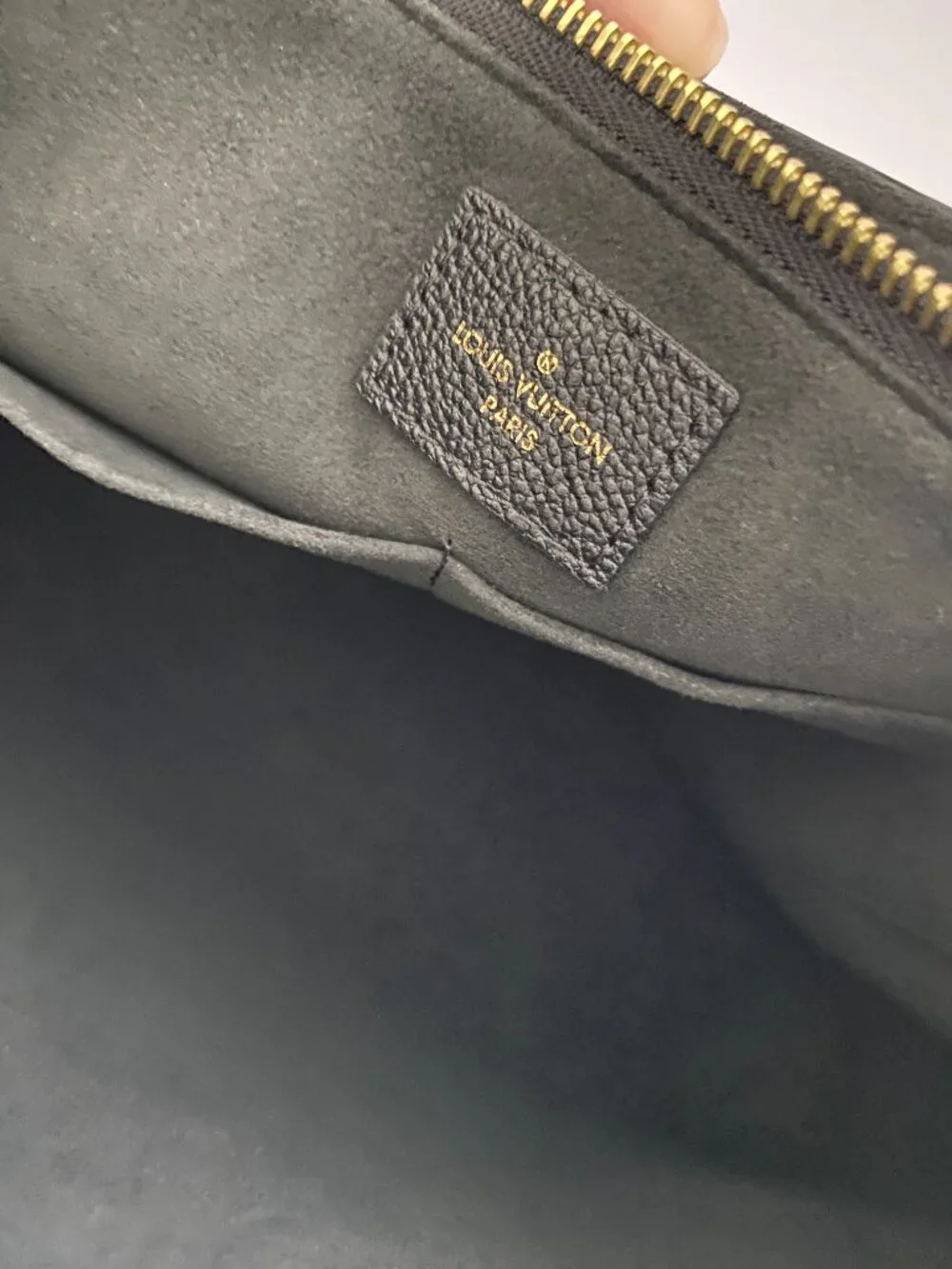 Louis Vuitton Monogram Empreinte Surene MM Black Tote + Box/Receipt - Picture 12 of 16